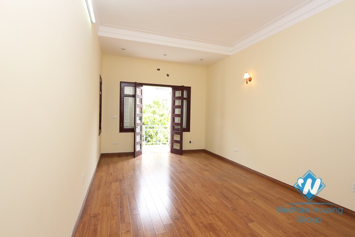 Spacious swimming pool house for rent in Tay Ho